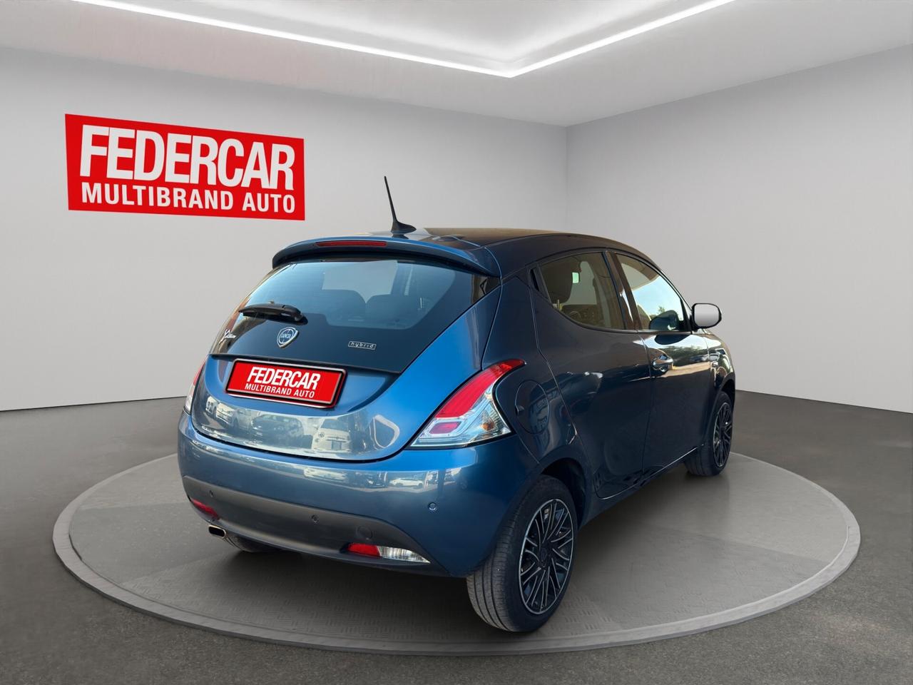 Lancia Ypsilon 1.0 FireFly 5 porte S&S Hybrid Ecochic Gold