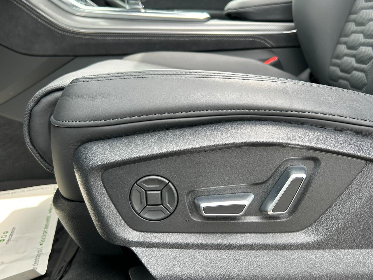 Audi RS Q8 4.0 mhev quattro tiptronic