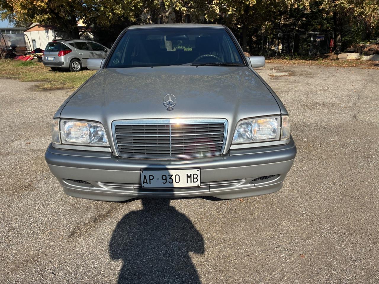 Mercedes-benz C 180 benzina 24.000 km pari nuovo