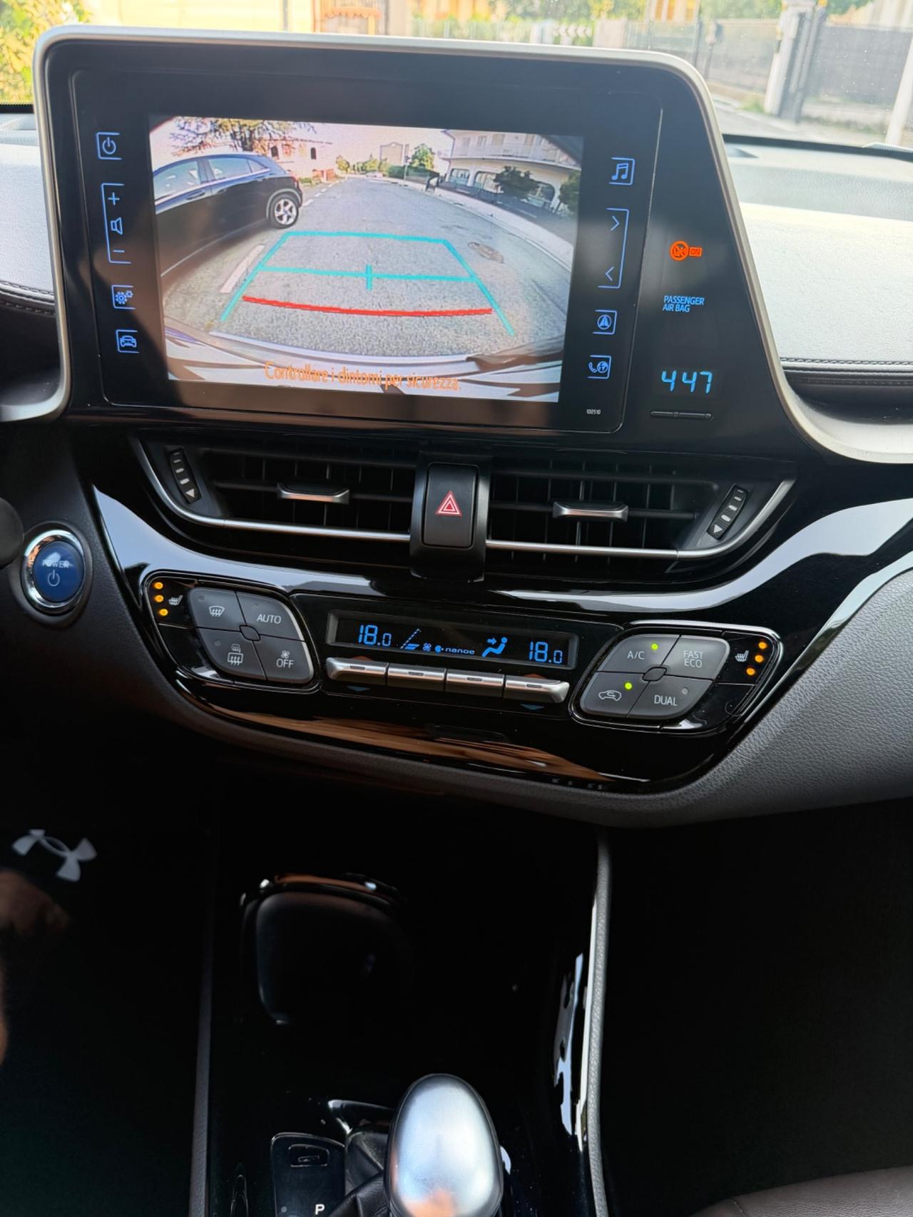 Toyota C-HR 1.8 Hybrid E-CVT Lounge