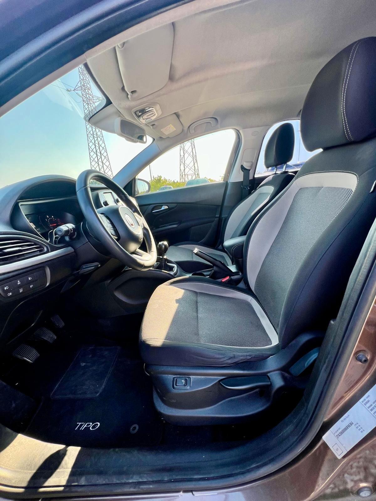 Fiat Tipo 1.6 Mjt 4 porte Lounge