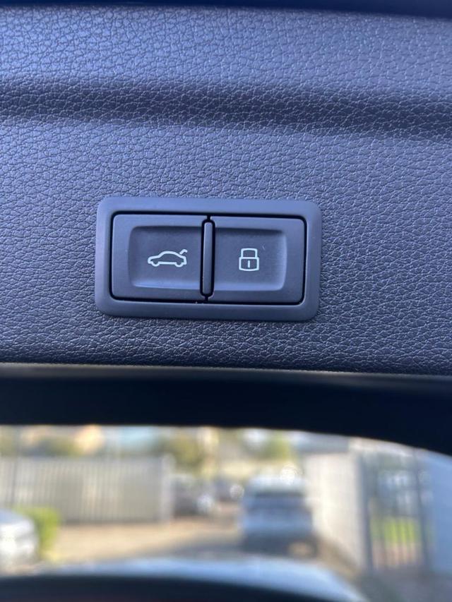 AUDI Q3 SPB 35 TDI S tronic S line edition