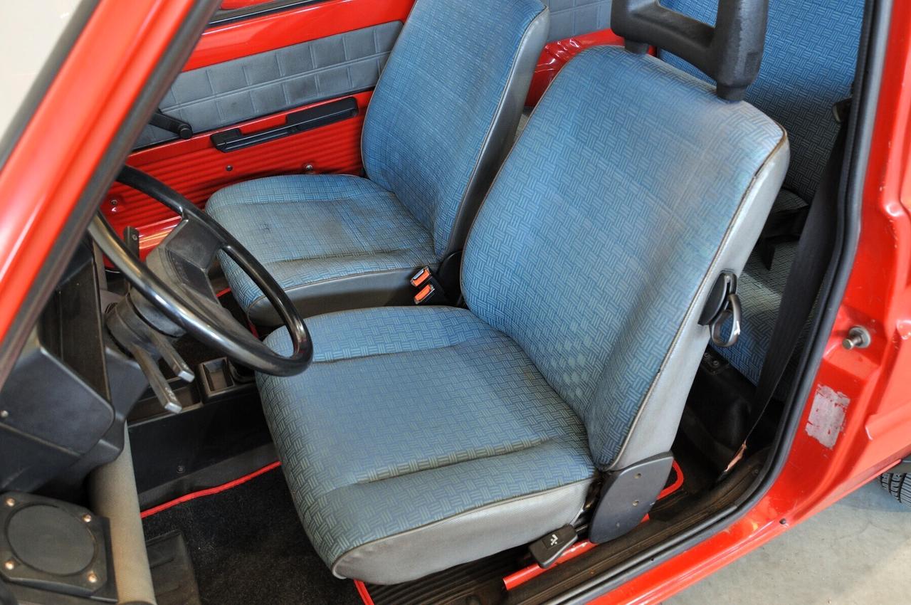 Fiat Panda 900 i.e. cat Dance CRS