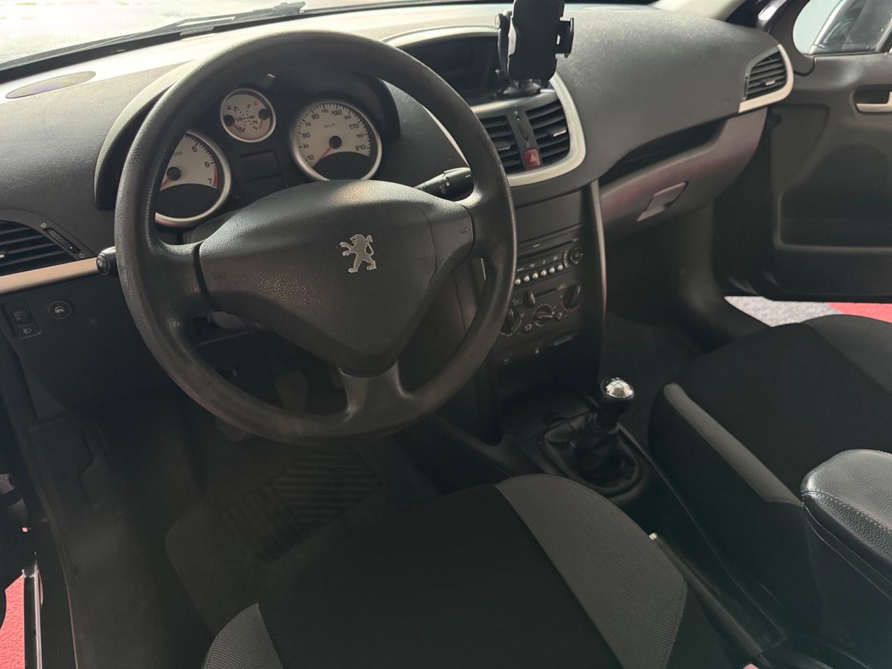 Peugeot 207 1.4 GPL NEOPATENTATI