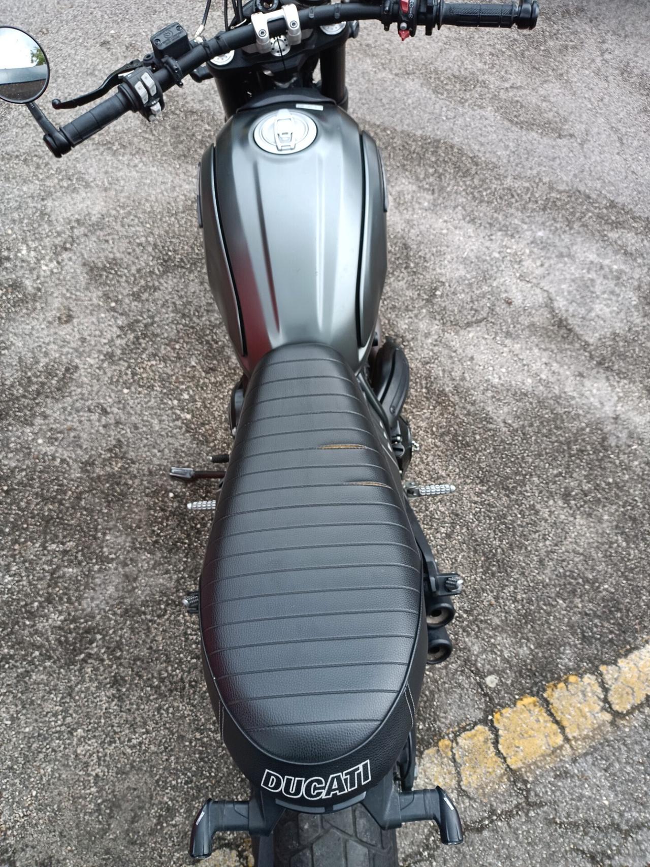Ducati Scrambler 800 NIGHTSHIFT