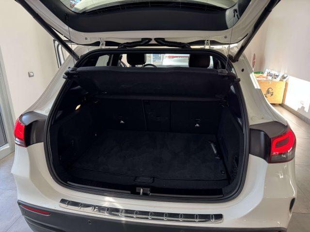 MERCEDES-BENZ GLA 200 d Premium 4matic auto