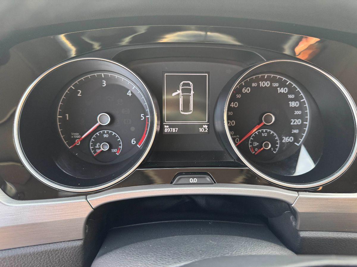 VOLKSWAGEN - Touran - 1.6 TDI Comfortline BMT