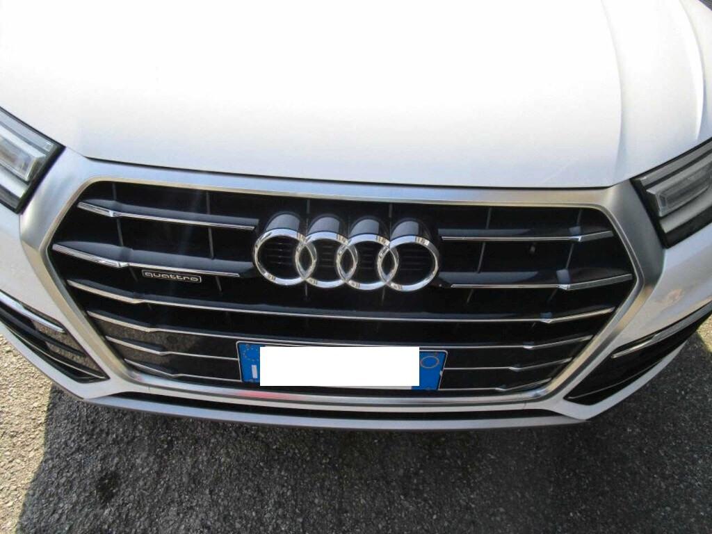 Audi Q5 35 TDI quattro S tronic Business Design