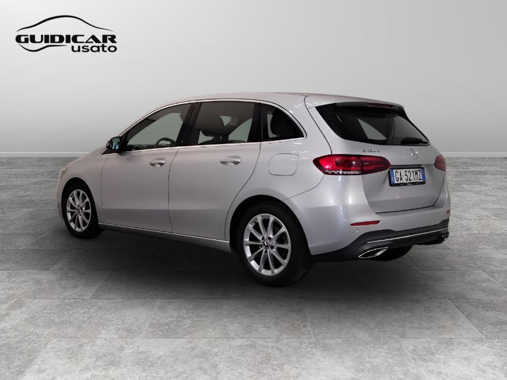 Mercedes-Benz Classe B - W247 2018 - B 180 d Sport Plus auto