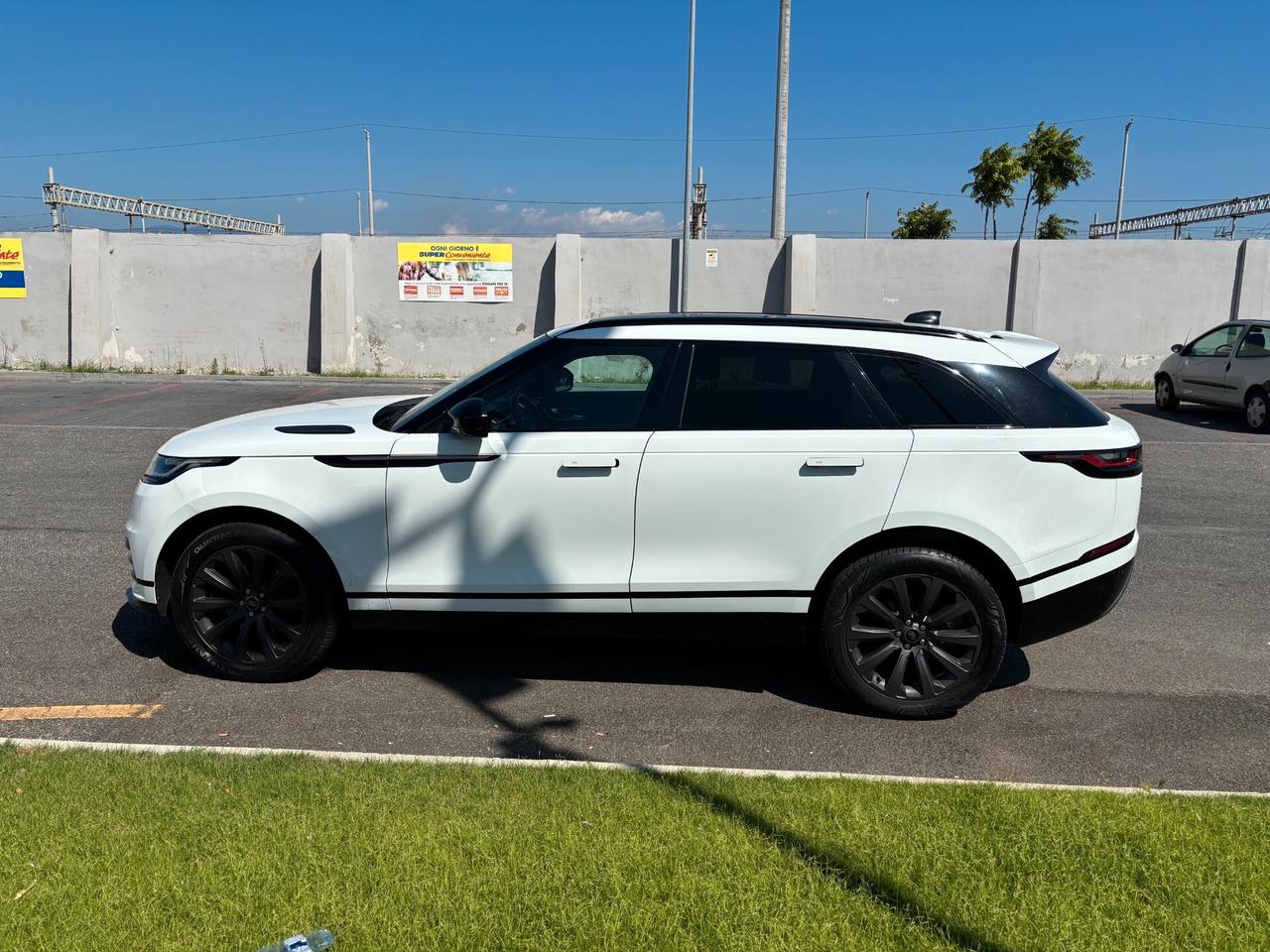 Land Rover Range Velar 2.0D I4 204 CV R-Dynamic SE