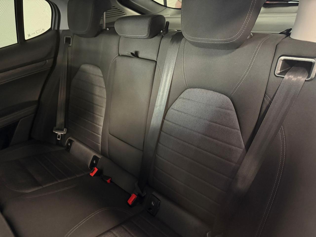 Alfa Romeo Stelvio 2.2 Turbodiesel 160 CV AT8 RWD Business