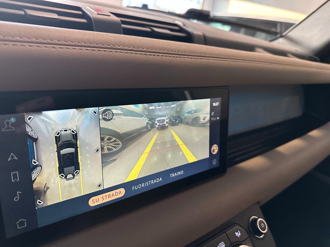 Land Rover Defender 110 3.0D I6 200 CV AWD Auto X-Dynamic SE GANCIO TRAINO