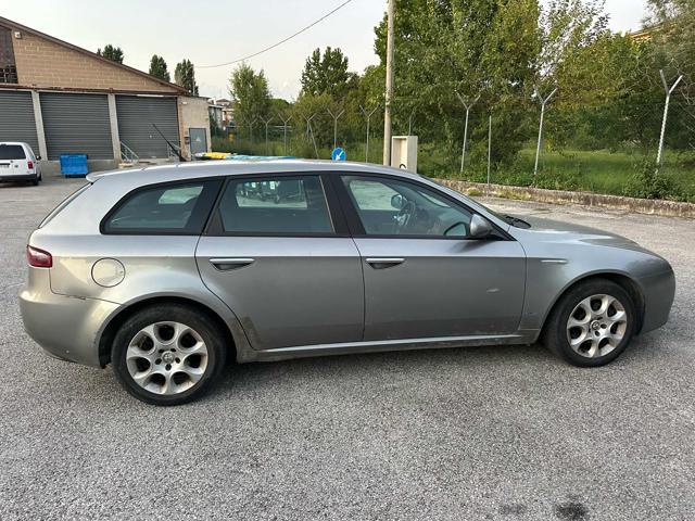 ALFA ROMEO 159 1.9 JTDm Sportwagon senza nessun lavoro da fare