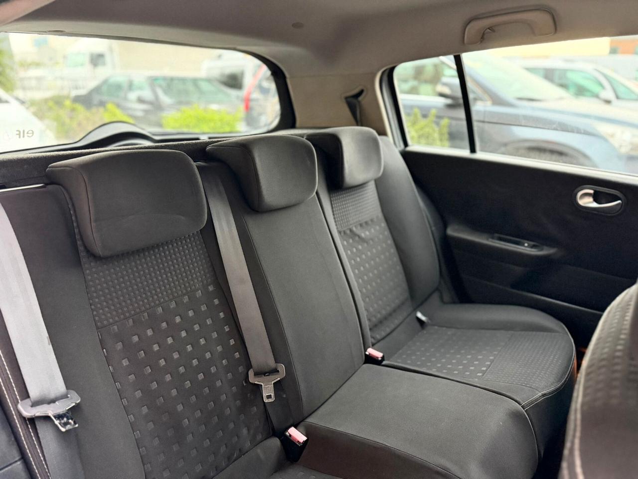 Renault Megane 1.6 16V GPL