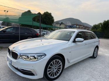 Bmw 520 520d xDrive Touring Luxury Full Tettto Pelle Navi