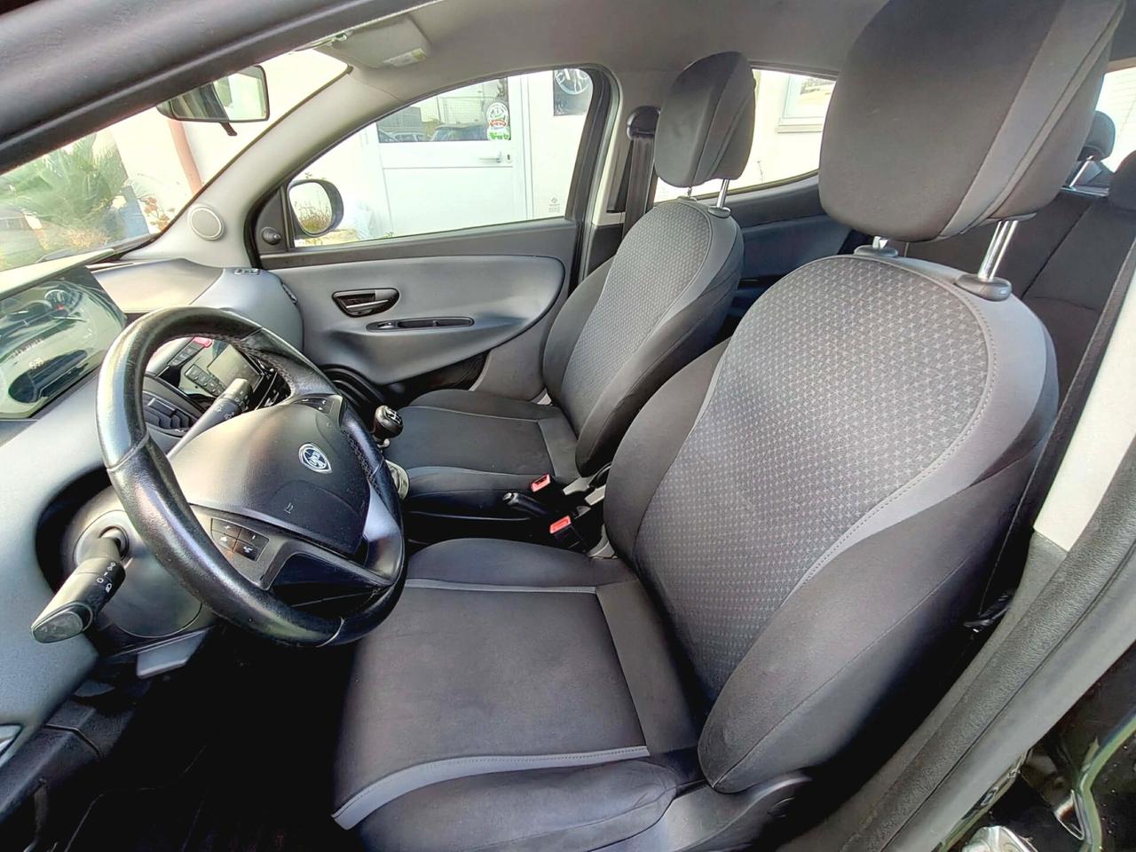 Lancia Ypsilon 1.2 Benzina / Gpl 69 CV 5 porte Gold - 2017