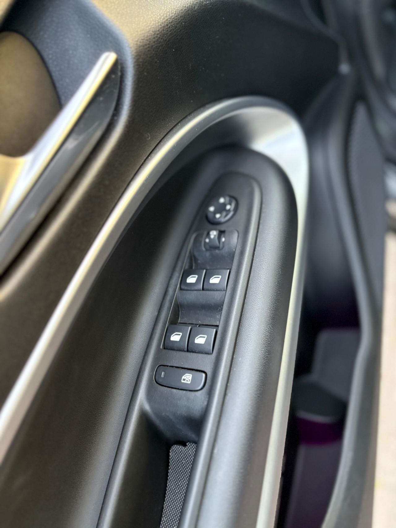 Jeep Avenger 1.2 Turbo 100 CV Summit