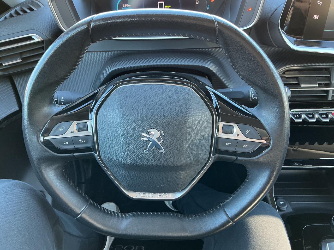 Peugeot 208 motore elettrico 136 CV 5 porte GT Pack