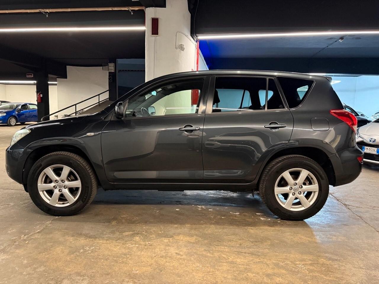 Toyota RAV 4 Crossover 2.0 Sol 4x4