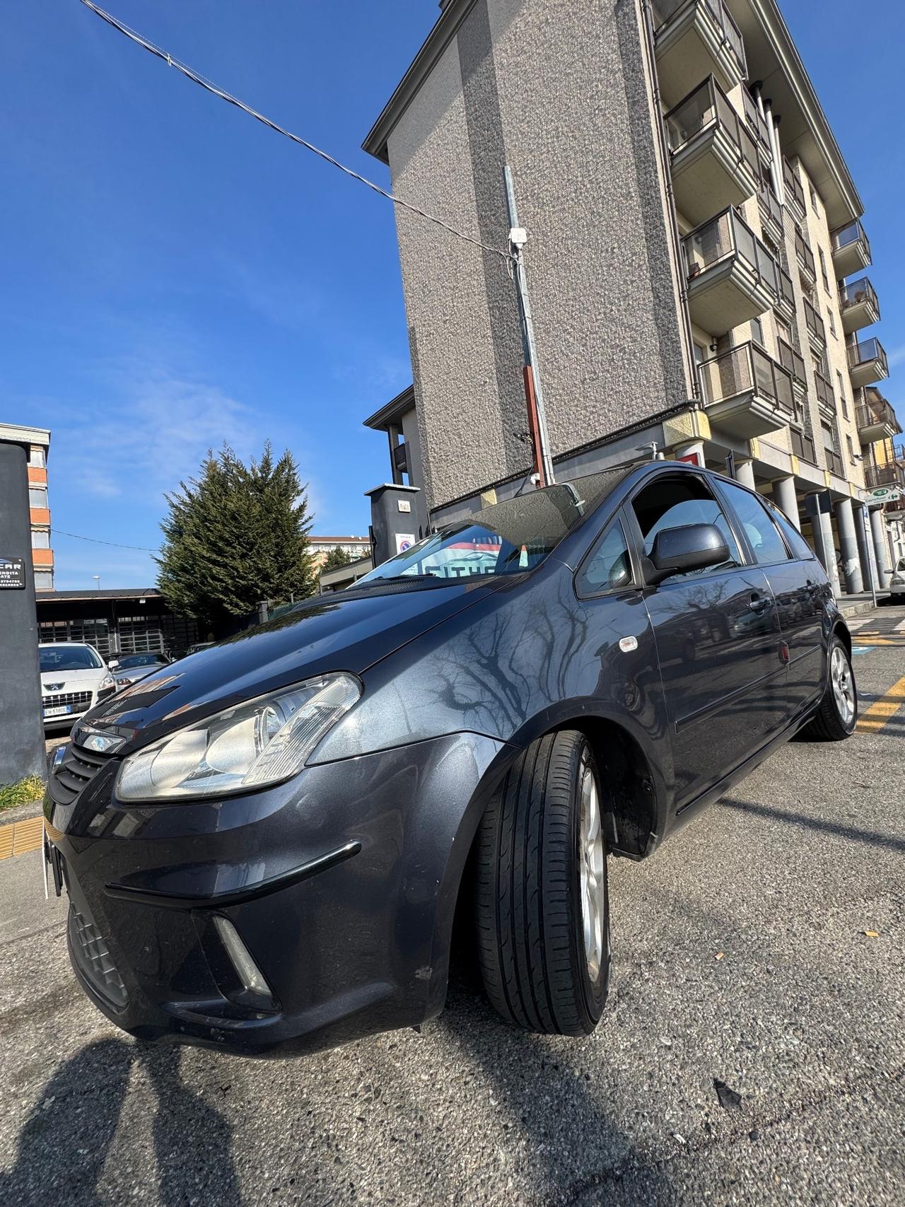 Ford C-Max 2.0 145 cv GPL di casa Titanium