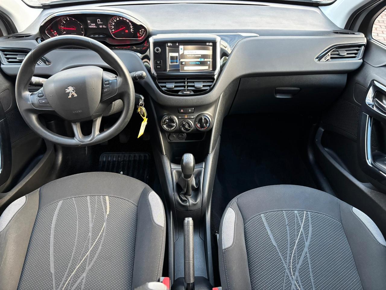 Peugeot 208 1.2 5 porte