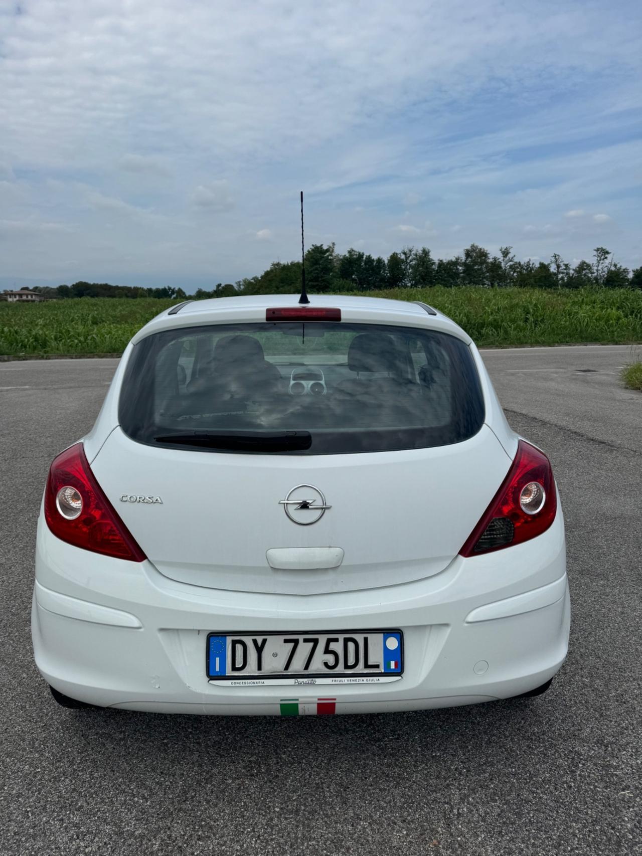 Opel Corsa 1.2 80CV 3 porte GPL-TECH Enjoy