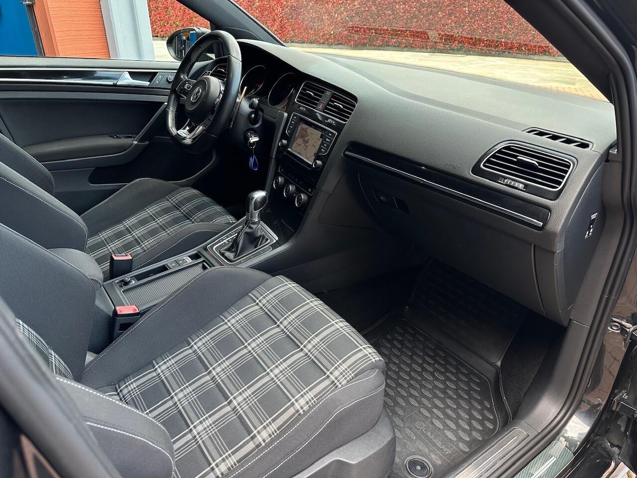 Volkswagen Golf GTD 2.0 TDI DSG 185cv