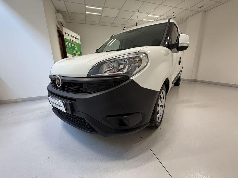 FIAT Doblò 1.6 MJT 105CV PL-TN Cargo Maxi Lamierato SX