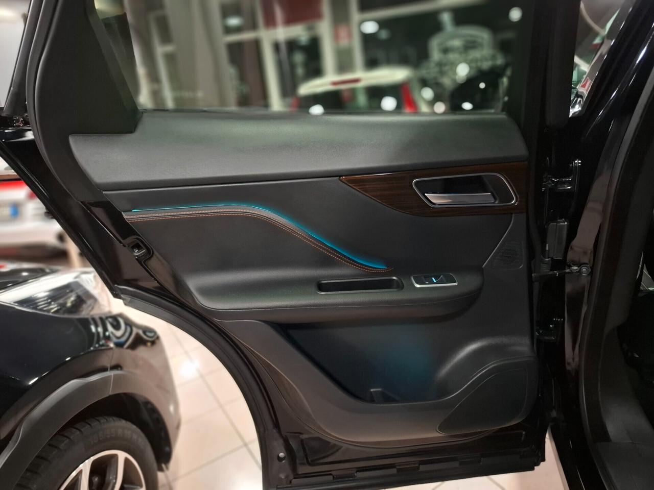 Jaguar F-Pace 2.0 D 180 CV euro 6