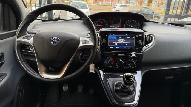 LANCIA Ypsilon 1.0 FIREFLY S&S HYBRID GOLD*24M.G.*CARPLAY*LED*TEL