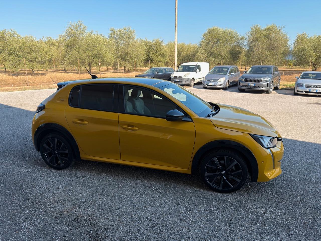 Peugeot 208 PureTech 100 Stop&Start 5 porte GT