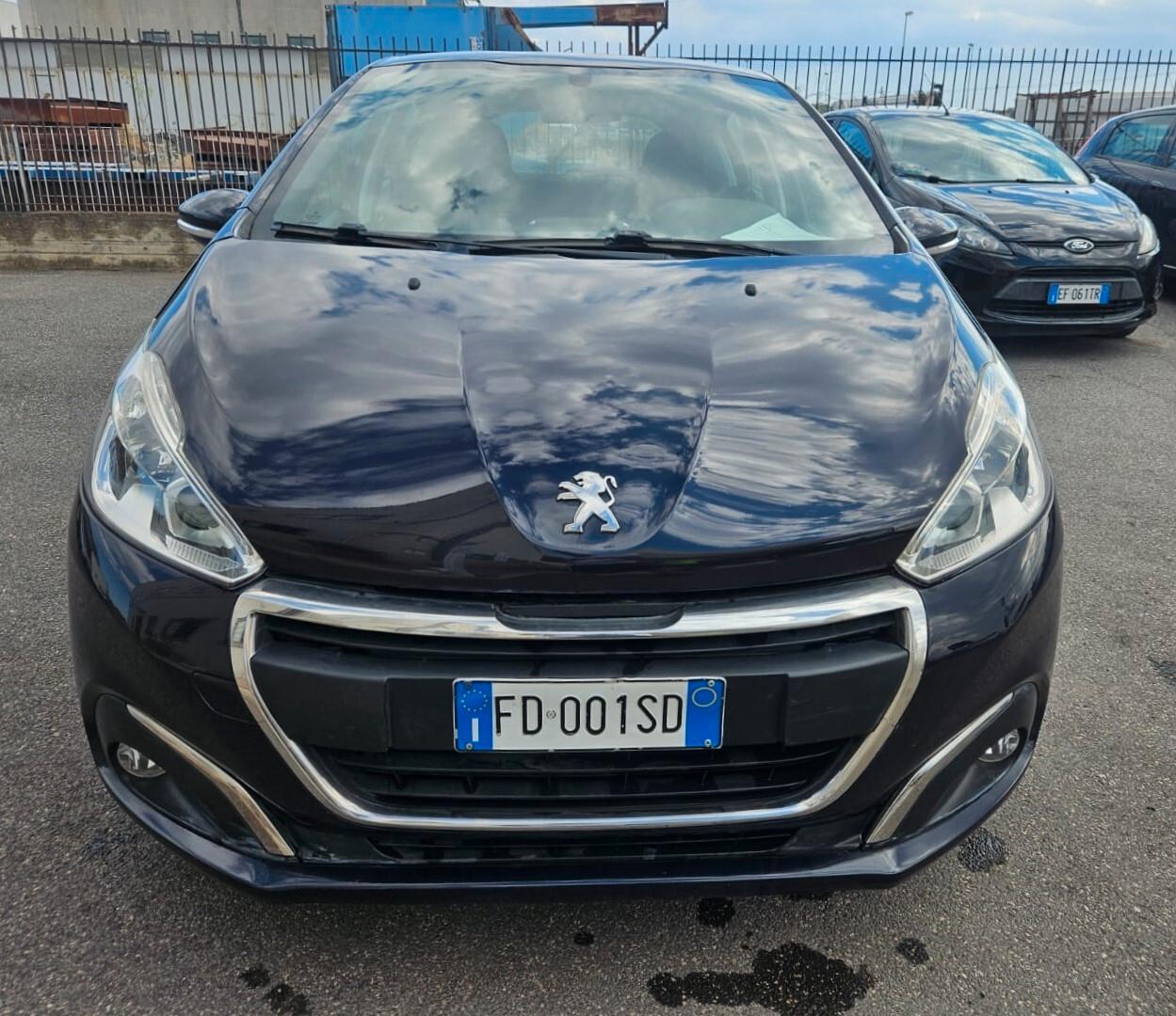 Peugeot 208 PureTech 82 5 porte Allure