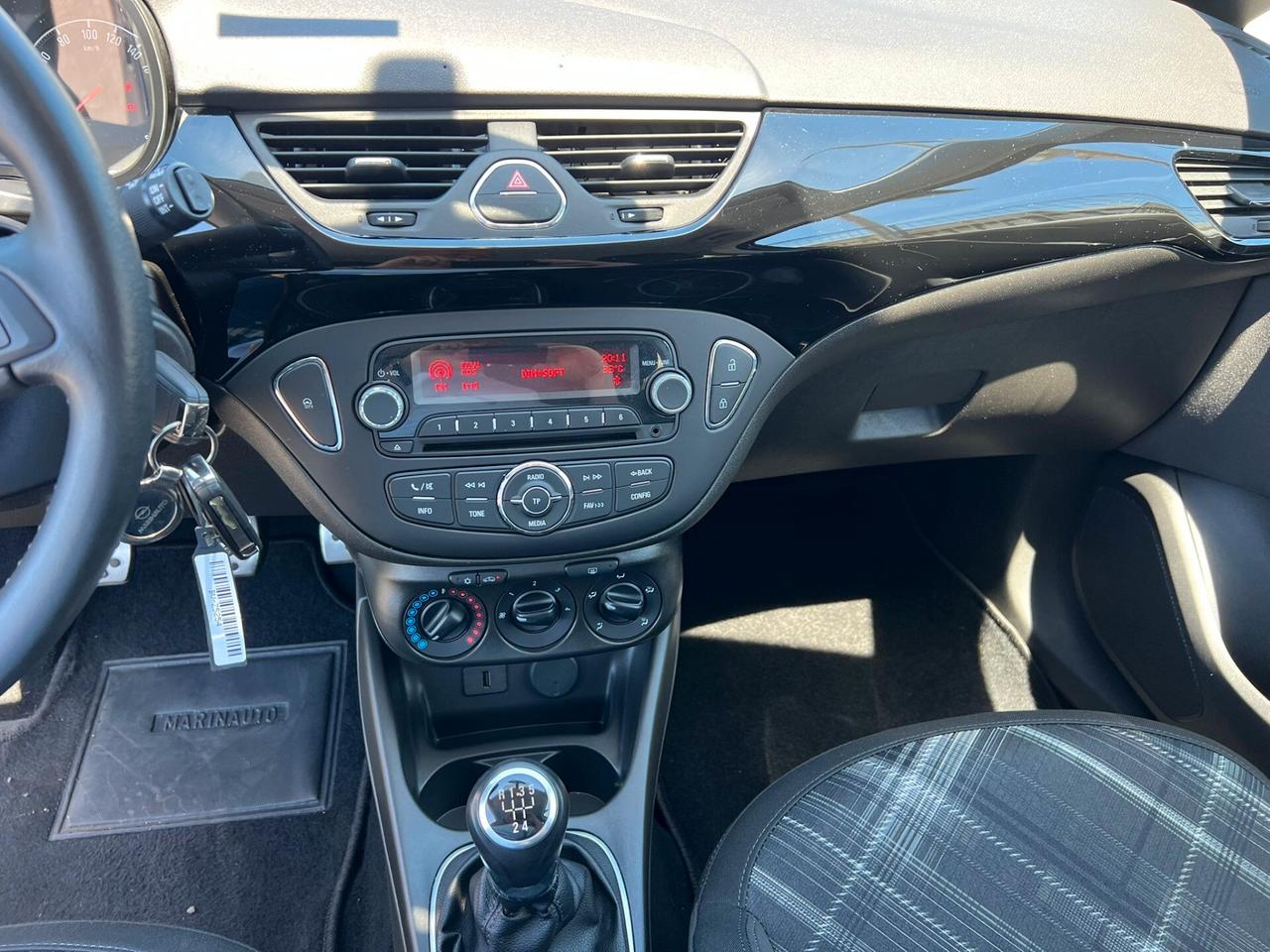 Opel Corsa 1.2 Coupé Black Edition 5porte