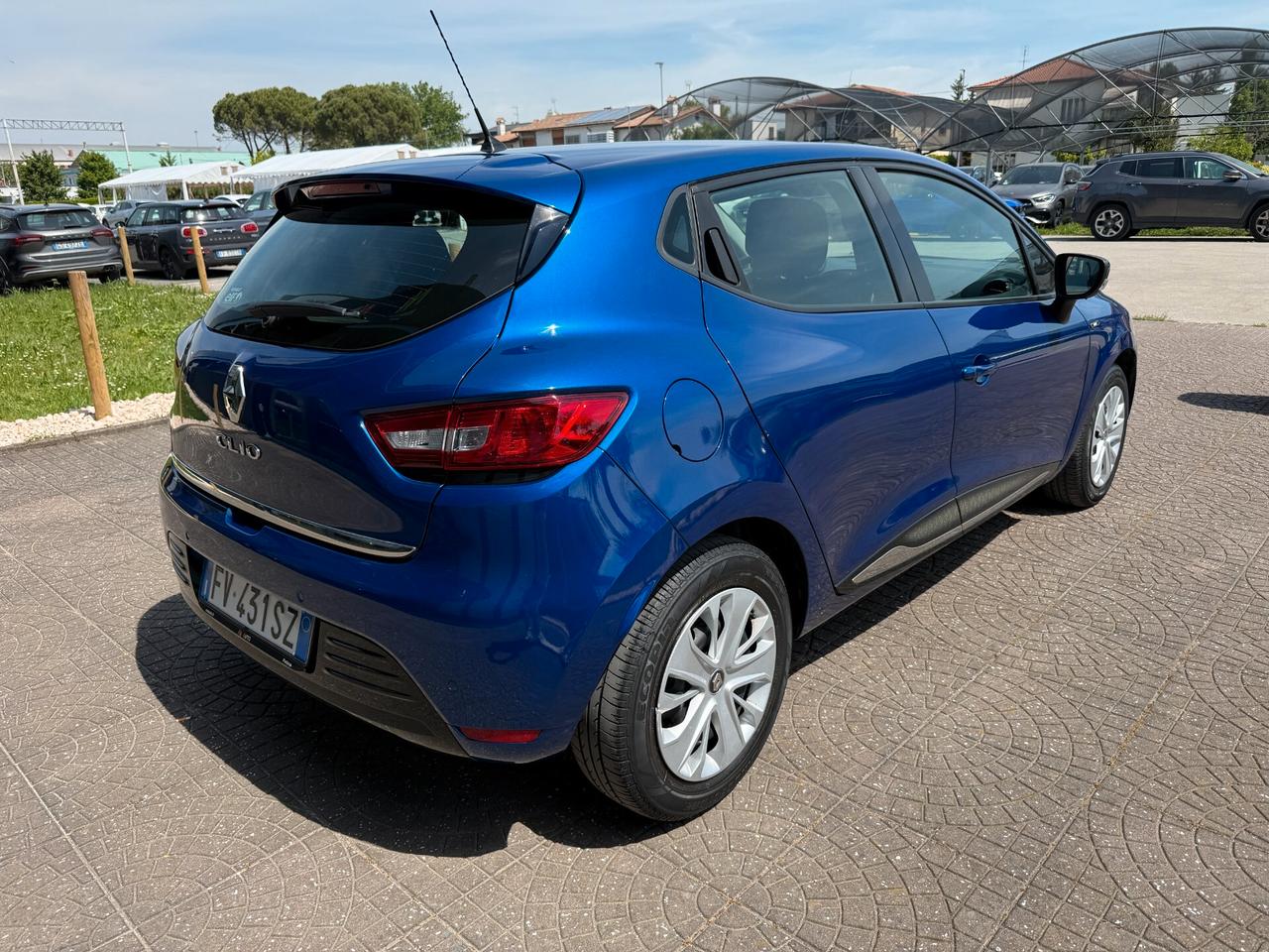 Renault Clio dCi 8V 75 CV 5 porte Moschino Intens