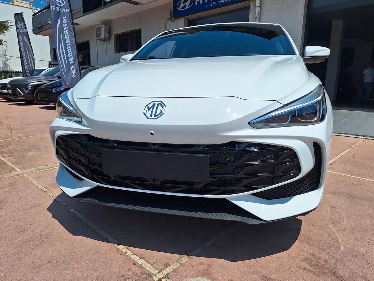 Mg MG3 Luxury FULL HYBRID