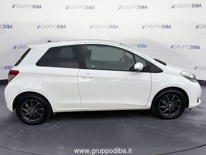 Toyota Yaris III 2011 Benzina 3p 1.0 Lounge