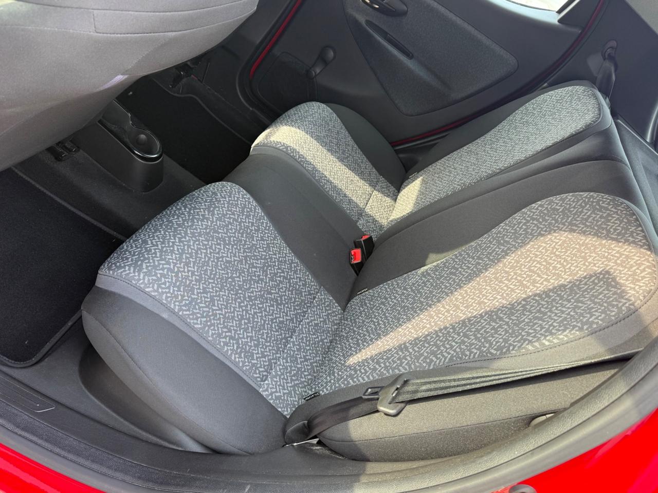 Lancia Ypsilon 1.0 FireFly 5 porte S&S Hybrid Alberta Ferretti