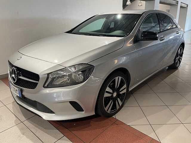Mercedes-Benz A 180 A 180 d Automatic Sport