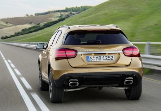 Mercedes-Benz GLA-X156 2017 - GLA 200 d Sport auto