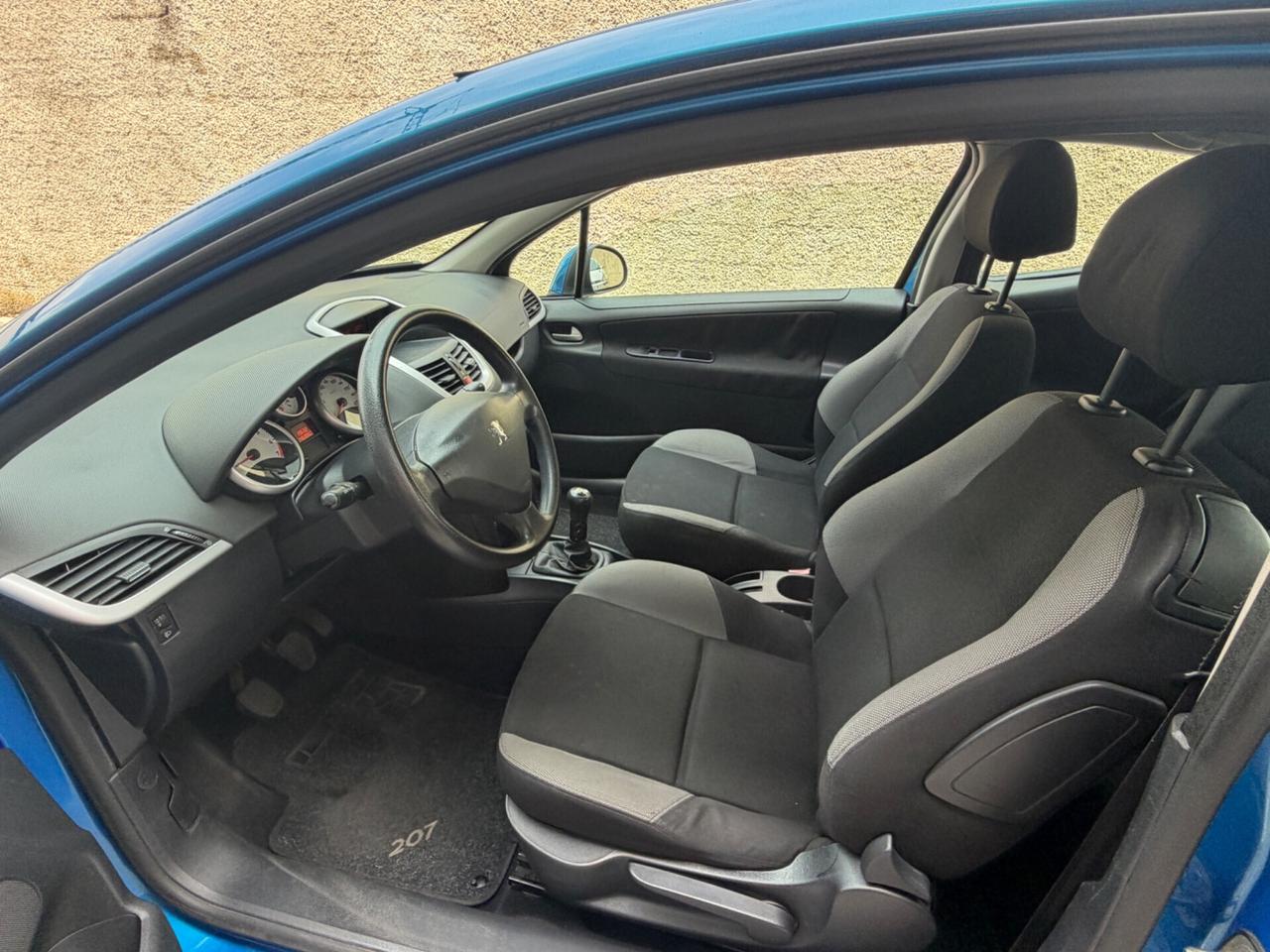 PEUGEOT 207 1.4 BENZINA 69CV EURO4 NEOPATENTATI