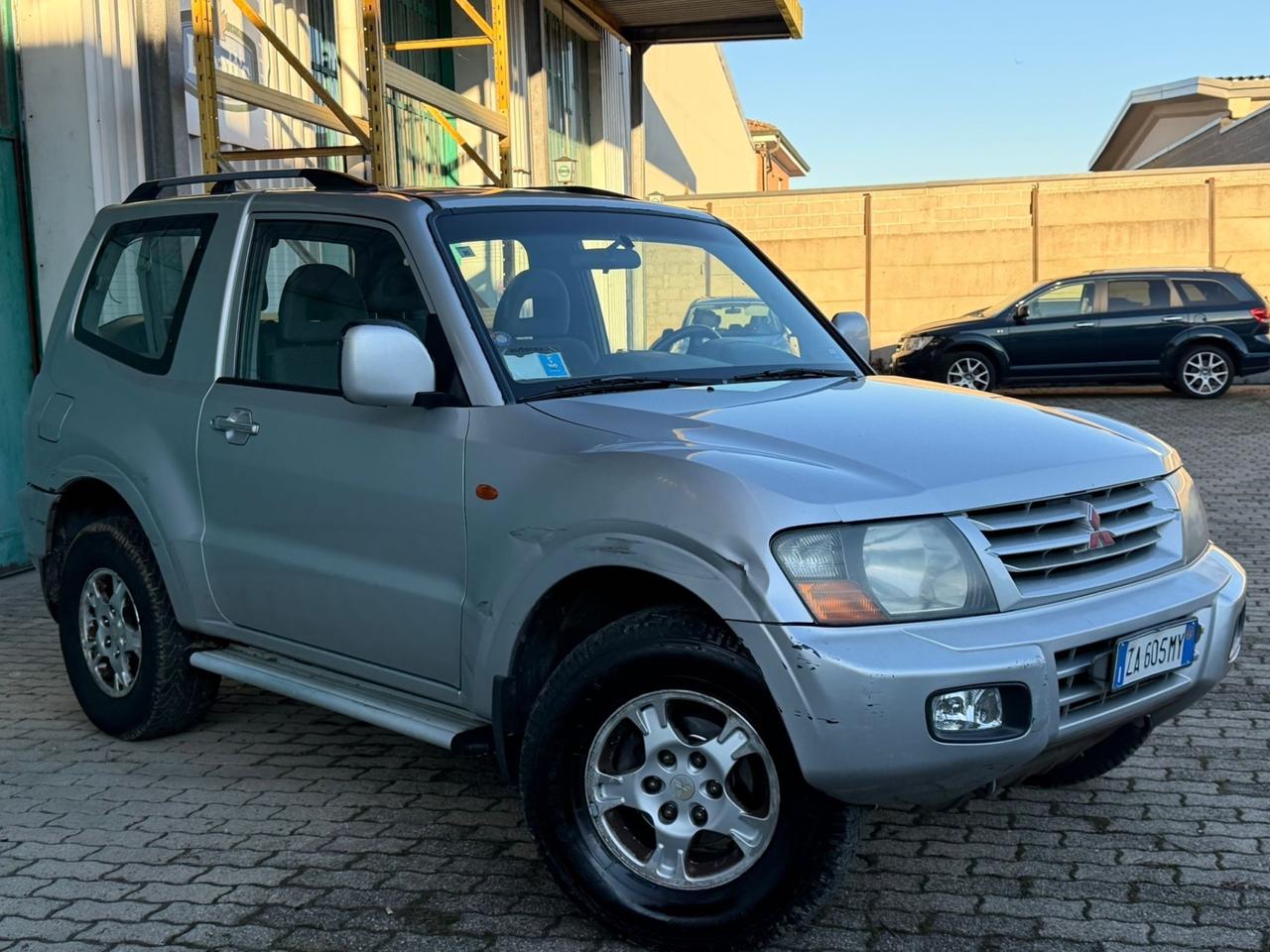 Mitsubishi Pajero 3.2 16V DI-D 3p. GLS1