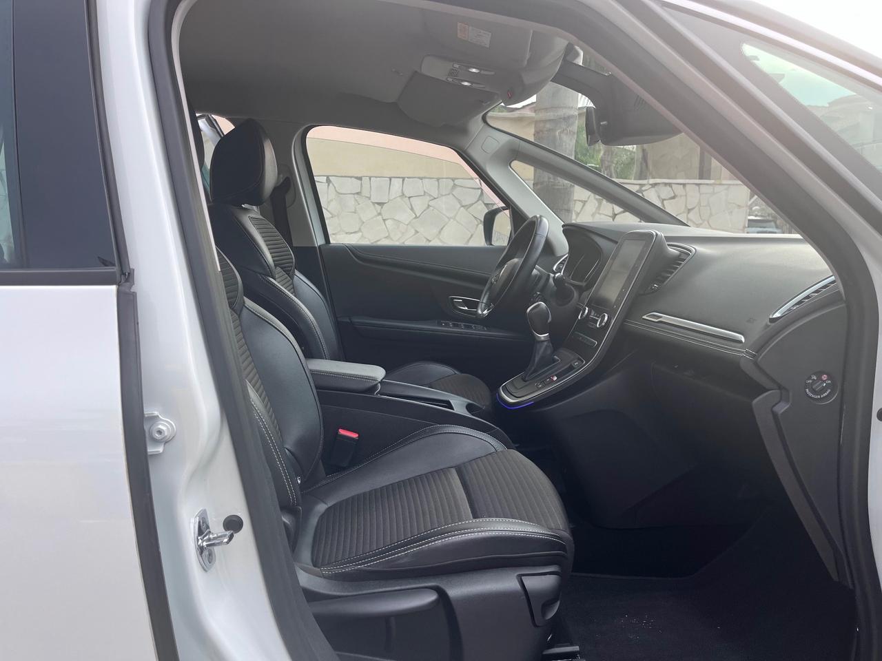 Renault Grand Scenic dCi 8V 110 CV EDC Energy Intens