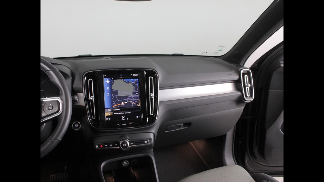 VOLVO XC40 2023 - XC40 1.5 t4 recharge phev Core auto