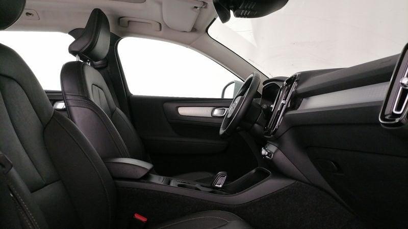 Volvo XC40 1.5 t3 Momentum Pro 163cv auto my21