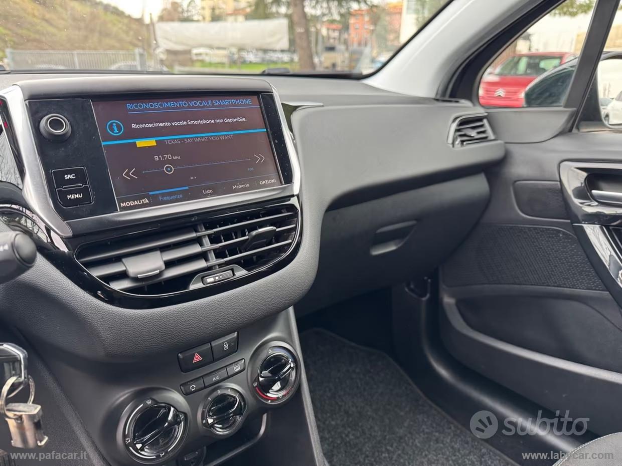 PEUGEOT 208 PureTech 82 5p. GPL Allure