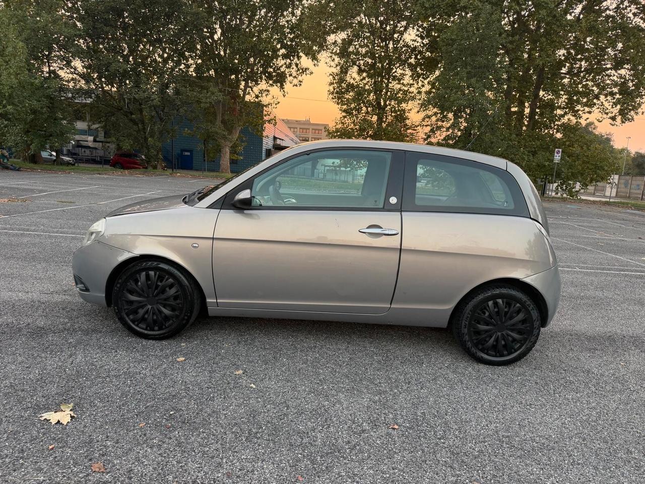 Lancia Ypsilon 1.4 Platino Ecochic GPL