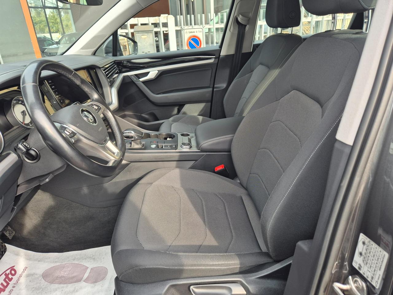 Volkswagen Touareg 3.0 V6 TDI SCR Advanced