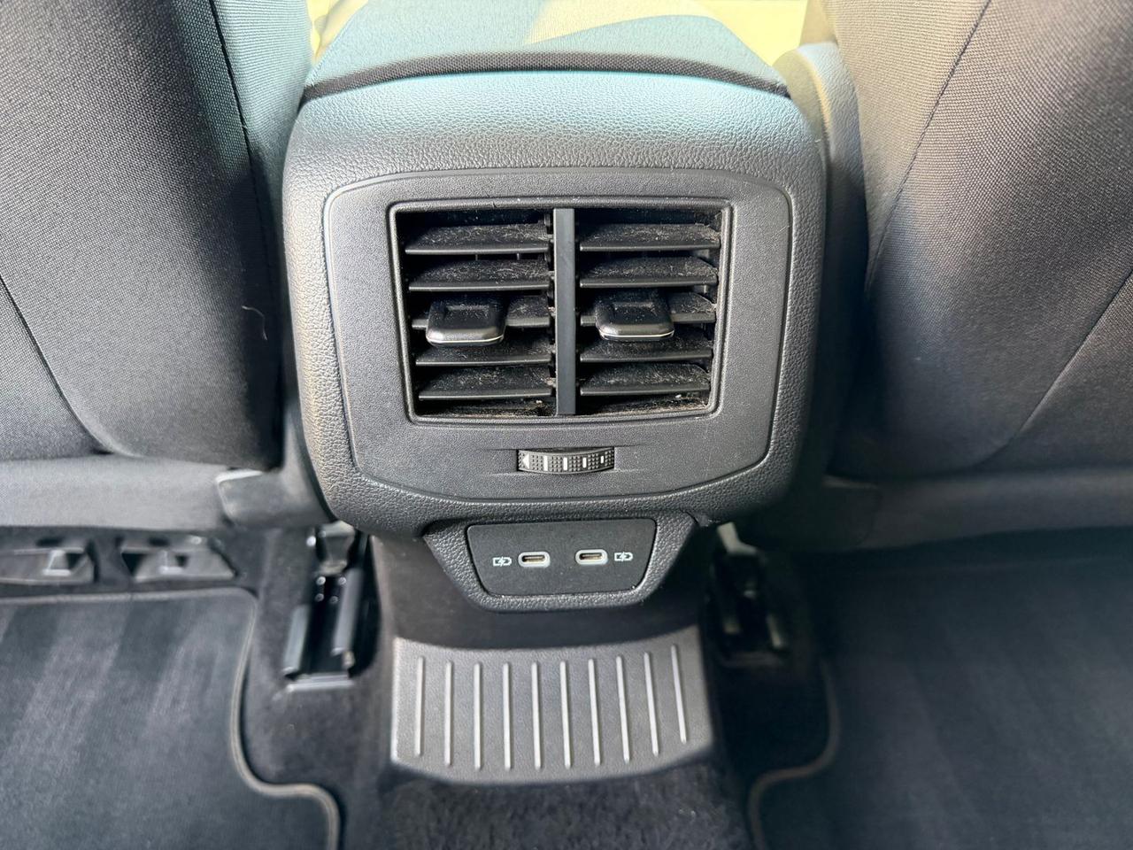 Volkswagen T-Roc 1.5 TSI Life #10070
