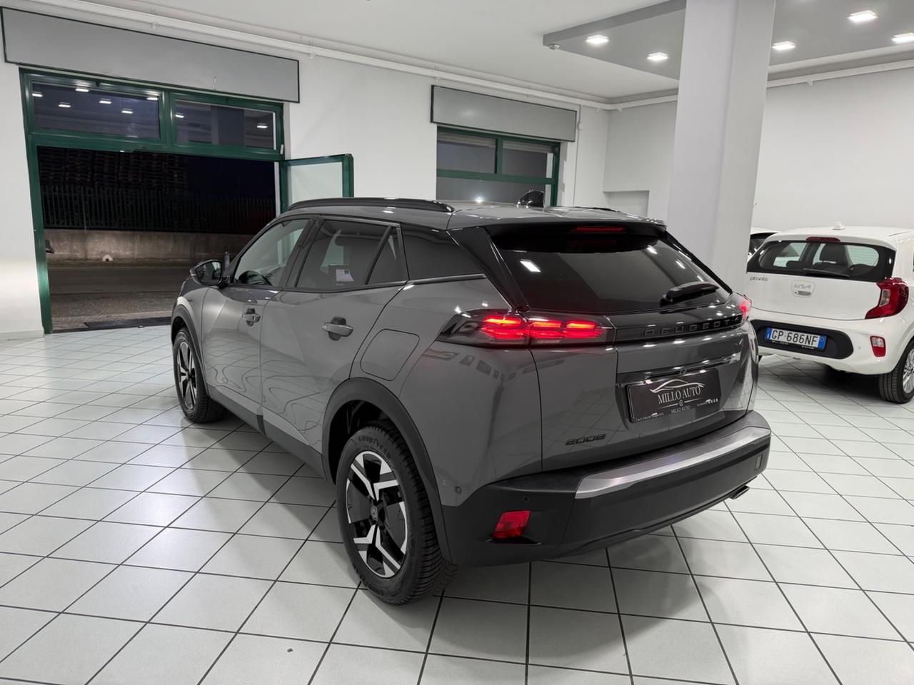 Peugeot 2008 BlueHDi 1.5cc 130cv S&S EAT8 Allure