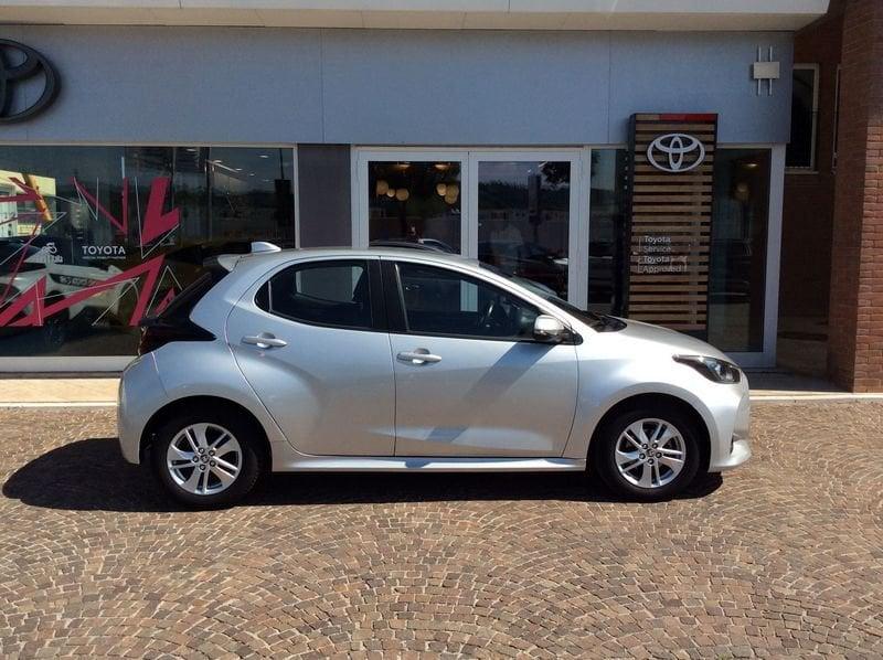Toyota Yaris 1.0 5 porte Active